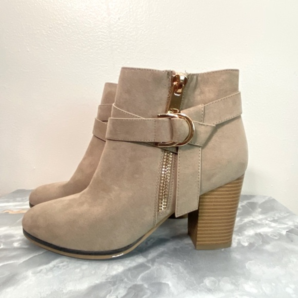 Apt. 9 Advisor Women's Taupe Ankle Boots Size 8.5